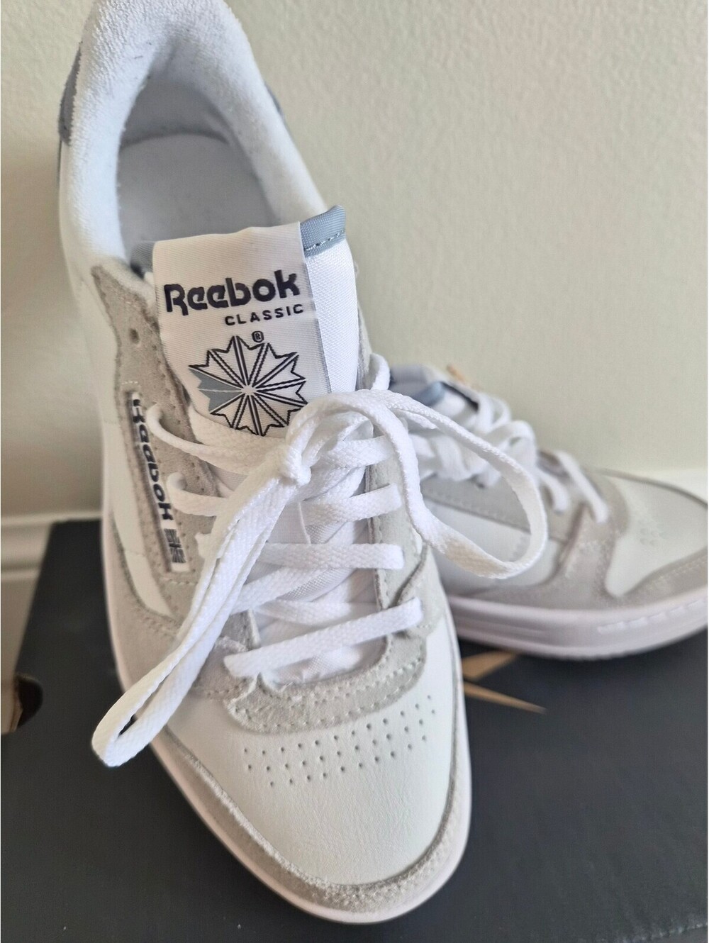 Reebok Classic White and Gray Leather Sneakers 0082